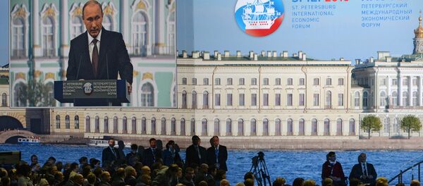 普京:面对西方限制俄不仅未关闭市场 反而给商界提供更大的自由 普京:面对西方限制俄不仅未关闭市场 反而给商界提供更大的自由 - 俄罗斯卫星通讯社