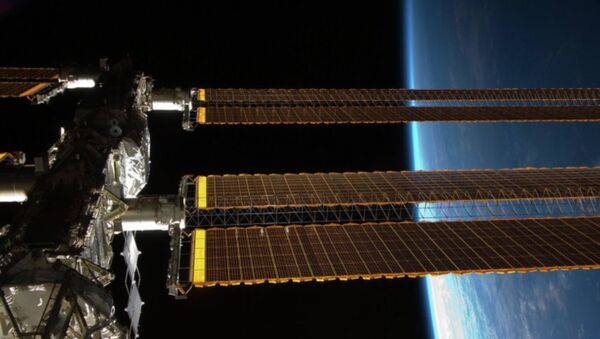 美國國家航空航天局：美國“天龍號”飛船（Dragon）載貨飛船與國際空間站成功對接 - 俄羅斯衛星通訊社