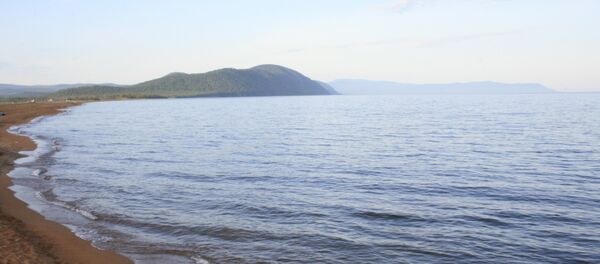 加拿大一女子因篤信導航儀指令而把車開進湖里 加拿大一女子因篤信導航儀指令而把車開進湖里 - 俄羅斯衛星通訊社