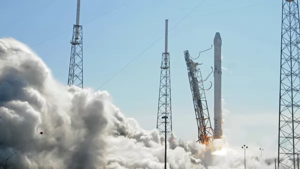 NASA：“獵鷹9”號火箭在發射升空後第三分鐘爆炸 - 俄羅斯衛星通訊社