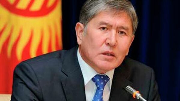 吉爾吉斯斯坦總統阿爾馬茲別克·阿坦巴耶夫 - 俄羅斯衛星通訊社