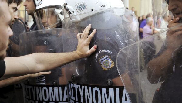 希腊与欧盟协议的支持者与反对者举行游行示威活动 - 俄罗斯卫星通讯社
