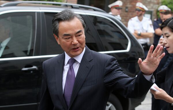 俄中外长在伊朗与“六方”会谈期间举行会晤 - 俄罗斯卫星通讯社