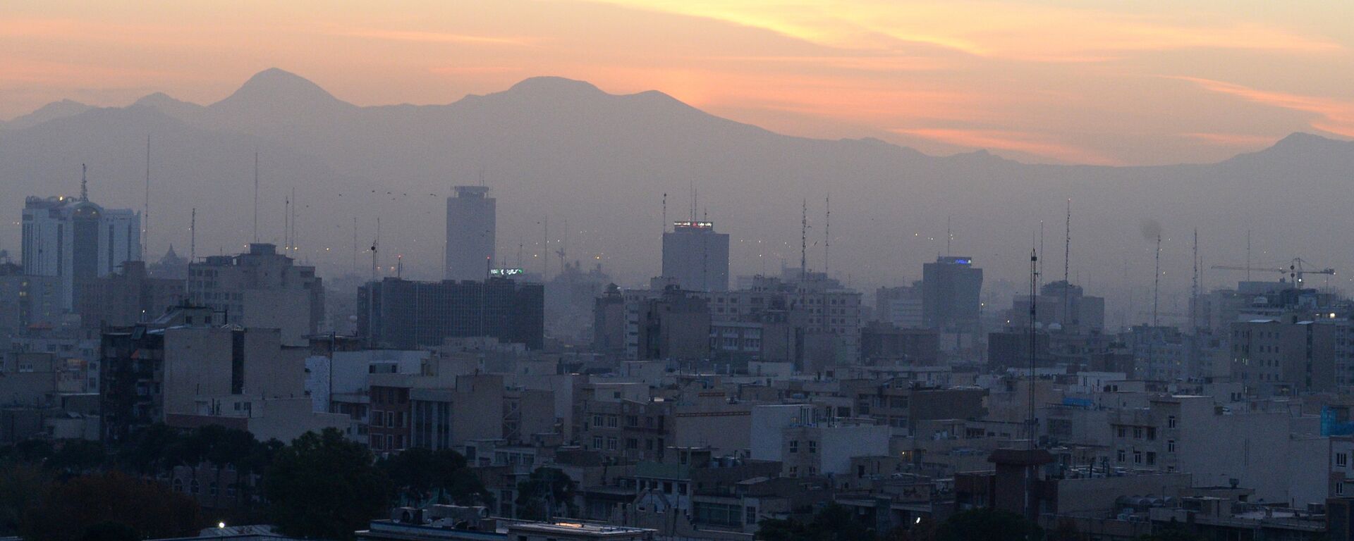 俄外交部：俄方强烈谴责欧洲三国恢复制裁伊朗的决定 - 俄罗斯卫星通讯社, 1920, 29.08.2025