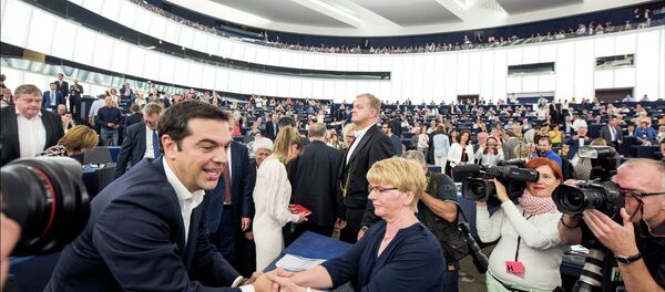 歐洲議會大戲上演：所有眼睛都盯著希臘總理齊普拉斯 - 俄羅斯衛星通訊社