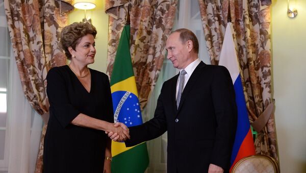 俄罗斯总统弗拉基米尔•普京和巴西总统迪尔玛•罗塞夫 - 俄罗斯卫星通讯社