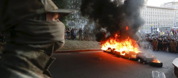 俄人权官员：乌当局一再对“右区”让步助长极端分子势头 - 俄罗斯卫星通讯社