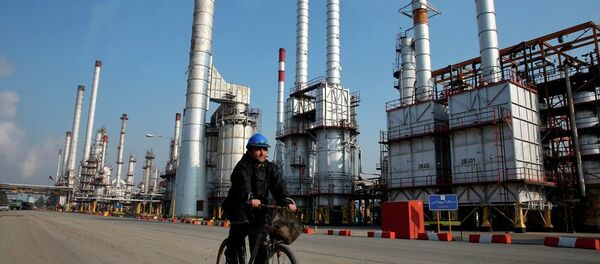 Iranian oil worker Iranian oil worker - 俄羅斯衛星通訊社