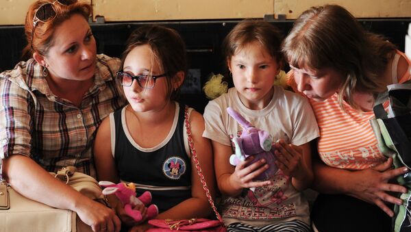 近4000名顿涅茨克共和国儿童在俄康复中心疗养 - 俄罗斯卫星通讯社