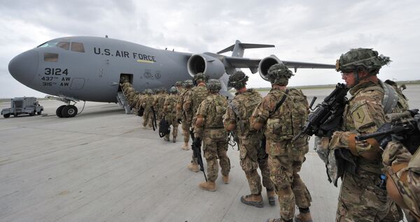 吉爾吉斯斯坦總理簽署文件廢除與美合作協議 - 俄羅斯衛星通訊社