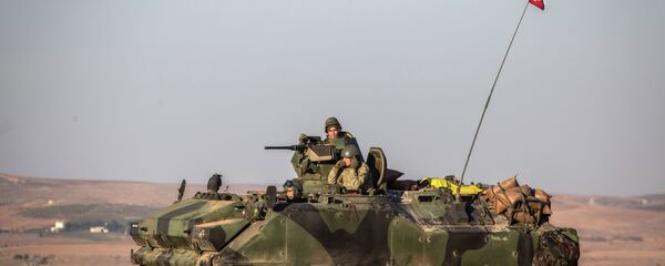 土耳其军队向叙利亚境内的“伊斯兰国”目标实施火炮攻击 - 俄罗斯卫星通讯社