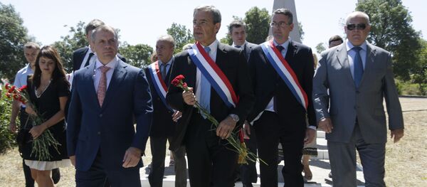 法国议员在克里米亚 - 俄罗斯卫星通讯社