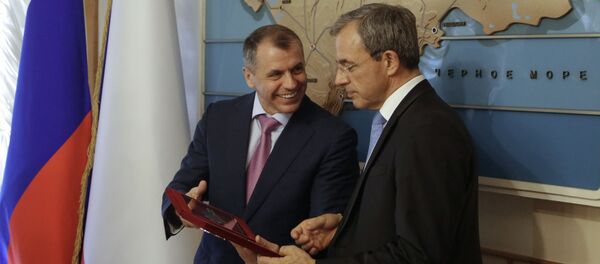 法國議員在克里米亞 - 俄羅斯衛星通訊社