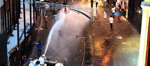 因土耳其空军轰炸伊拉克在国内多个省份引发骚乱 - 俄罗斯卫星通讯社