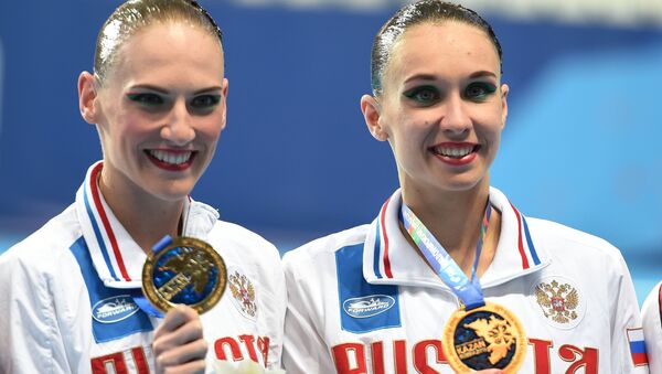 俄花游選手伊先科和羅瑪什娜在游泳世錦賽上贏得第17枚金牌 - 俄羅斯衛星通訊社