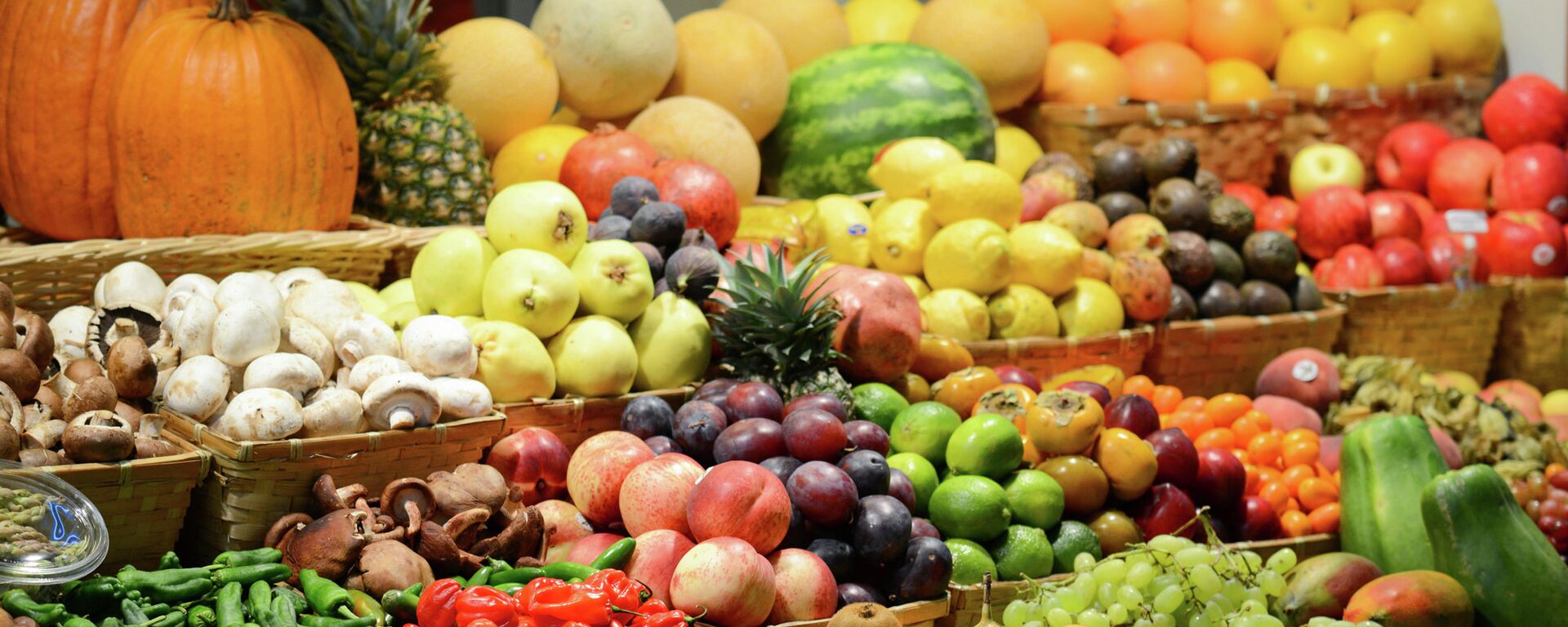 今年七月11.6万吨果蔬产品从中国经外贝加尔斯克公路口岸进口到俄罗斯 - 俄罗斯卫星通讯社, 1920, 04.08.2023
