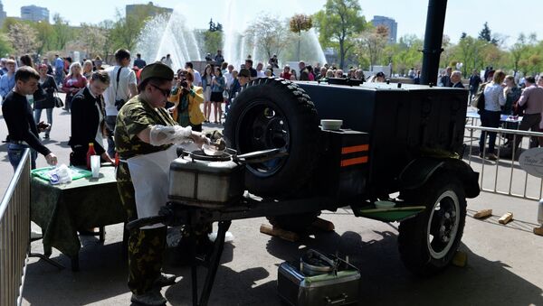 炊事車 - 俄羅斯衛星通訊社