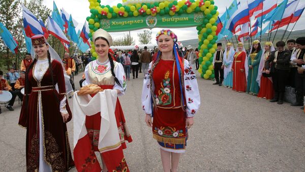 普京不排除简化返回半岛的克里米亚鞑靼人获得俄国籍程序 - 俄罗斯卫星通讯社