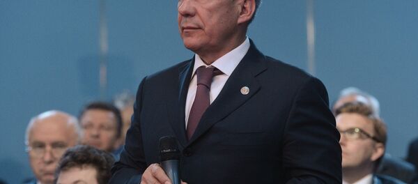 魯斯塔姆·明尼哈諾夫 - 俄羅斯衛星通訊社