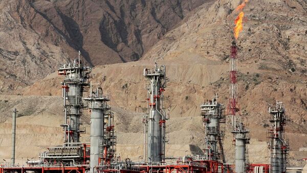 中石油在伊朗南帕尔斯11项目中取代法国道达尔公司 - 俄罗斯卫星通讯社