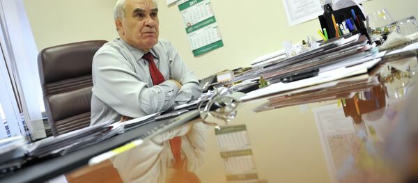 根納季•施馬爾 - 俄羅斯衛星通訊社