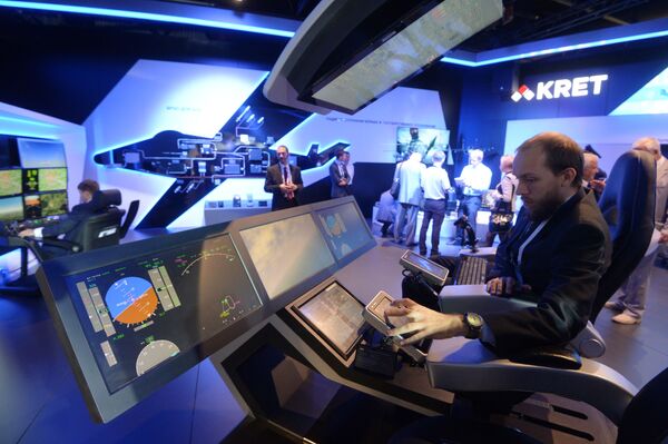 俄羅斯“無線電電子技術”聯合集團公司（KRET）的展台在莫斯科郊外的茹科夫斯基市2015年國際航空航天展覽會（MAKS-2015）開幕式上 - 俄羅斯衛星通訊社