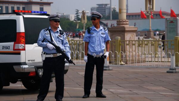 一名在繁忙公路上倒行3公里的汽车司机在南京被捕 - 俄罗斯卫星通讯社