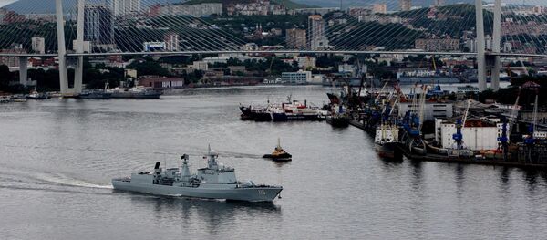 俄中演习参演军舰阅兵在符拉迪沃斯托克开始 俄中演习参演军舰阅兵在符拉迪沃斯托克开始 - 俄罗斯卫星通讯社