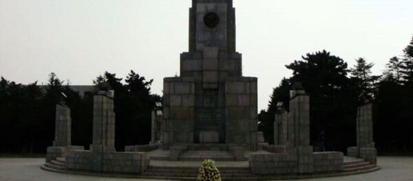 中国吉林省举行纪念抗战胜利70周年祭奠苏联红军烈士活动 中国吉林省举行纪念抗战胜利70周年祭奠苏联红军烈士活动 - 俄罗斯卫星通讯社