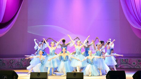 “阿乌拉”古典舞团是 - 俄罗斯卫星通讯社