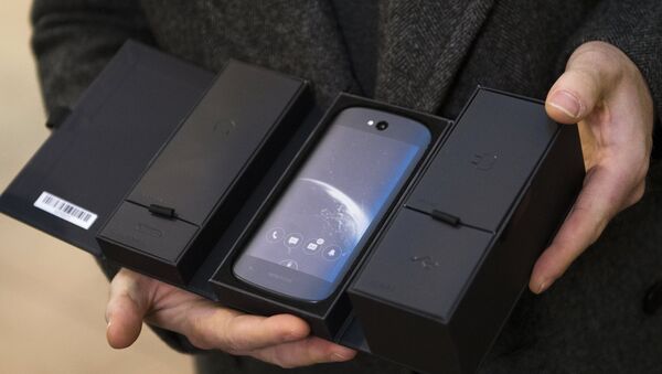 中國製造：YotaPhone將由中興生產 - 俄羅斯衛星通訊社