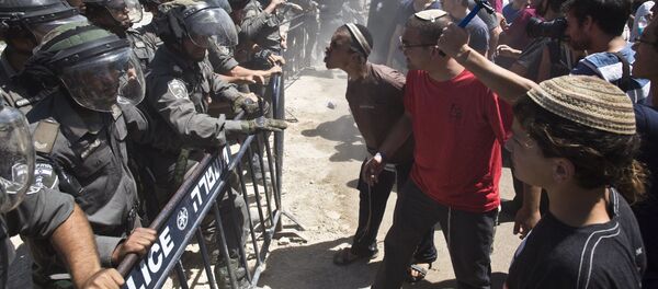 以色列軍人對一巴勒斯坦女孩兒連開10槍，並將其棄於街頭 - 俄羅斯衛星通訊社