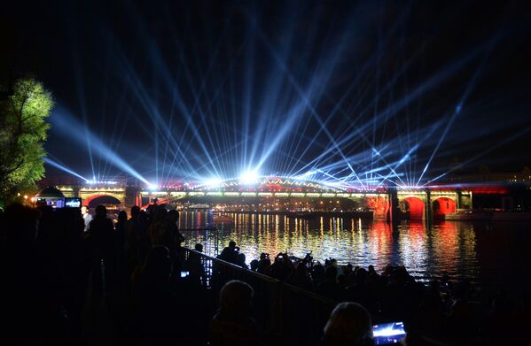 莫斯科“光圈”艺术节开幕式。 - 俄罗斯卫星通讯社
