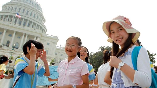 中国人欣赏美国文化但无法接受美国政策 - 俄罗斯卫星通讯社