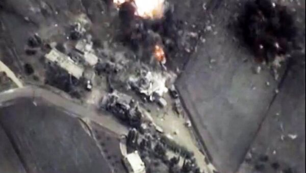 媒体：国际联军称已摧毁“伊斯兰国”在伊拉克和叙利亚境内90%的产油能力 - 俄罗斯卫星通讯社