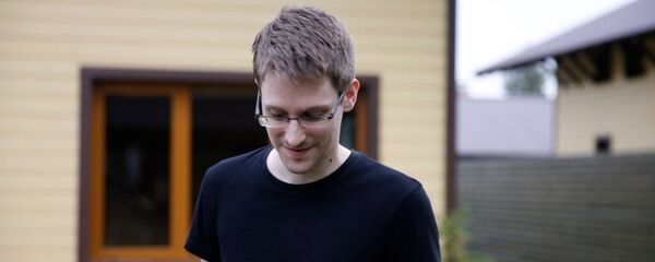 俄外长:莫斯科从未同特朗普政府讨论向美国交出斯诺登的问题 俄外长:莫斯科从未同特朗普政府讨论向美国交出斯诺登的问题 - 俄罗斯卫星通讯社