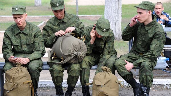 俄國家杜馬國防委員會主席：國家杜馬委員會認為沒有必要提高義務兵服役年限 - 俄羅斯衛星通訊社