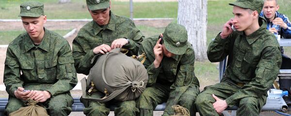 Отправка призывников в армию - 俄罗斯卫星通讯社