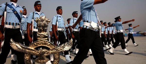 印度空军司令承诺允许女飞行员驾驶战斗机 - 俄罗斯卫星通讯社