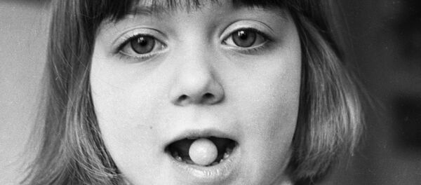 Так осуществляентся прививка против полиомиелита - 俄罗斯卫星通讯社