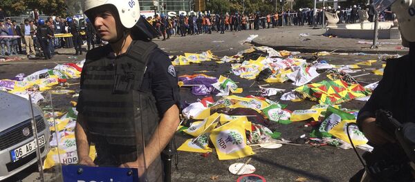 安卡拉恐怖袭击后土耳其总理宣布为期三天的哀悼日 - 俄罗斯卫星通讯社