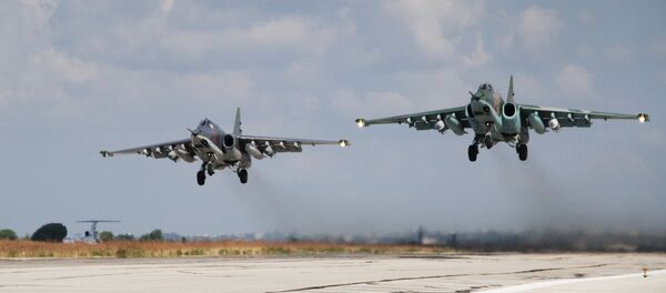 俄空天部隊一晝夜間襲擊了“伊斯蘭國”的40處設施,並切斷其又一個供給源 俄空天部隊一晝夜間襲擊了“伊斯蘭國”的40處設施,並切斷其又一個供給源 - 俄羅斯衛星通訊社