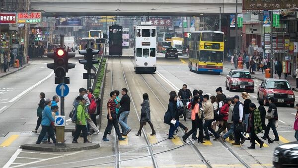 香港二层巴士与汽车相撞造成1死8伤 - 俄罗斯卫星通讯社