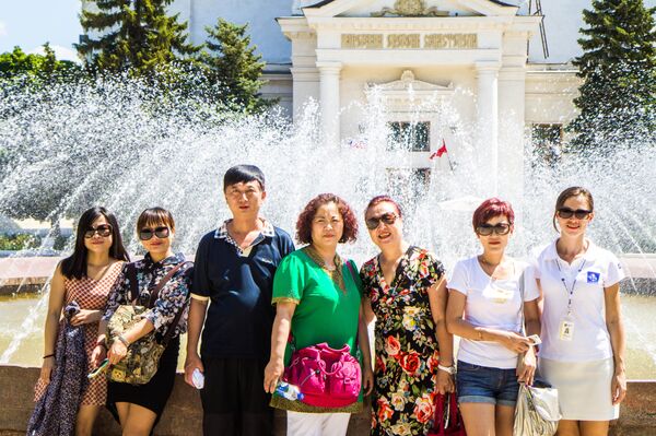 中國旅客在克里米亞 中國旅客在克里米亞 - 俄羅斯衛星通訊社