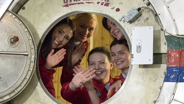 俄罗斯女宇航员环绕月球飞行模拟实验 - 俄罗斯卫星通讯社