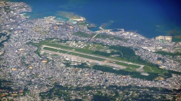日內閣官房長官訪問關島 將討論部分美軍撤出沖繩問題 - 俄羅斯衛星通訊社