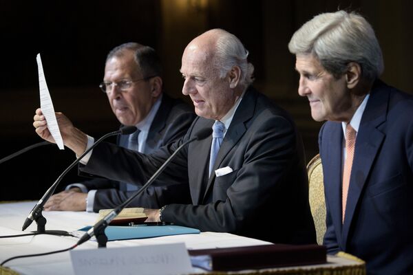 俄外長拉夫羅夫、美國國務卿克里、聯合國秘書長敘利亞問題特使德米斯圖拉的聯合新聞發佈會 - 俄羅斯衛星通訊社