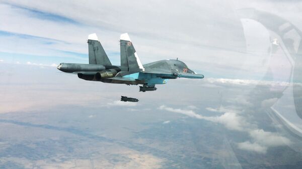俄空軍在敘利亞使用了威力巨大的KAB-1500炸彈 - 俄羅斯衛星通訊社