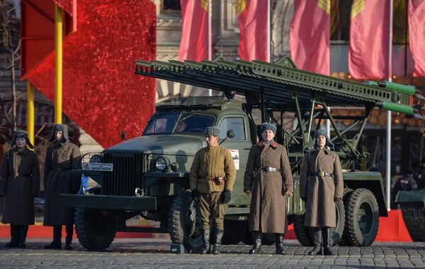 纪念1941年红场大阅兵 - 俄罗斯卫星通讯社