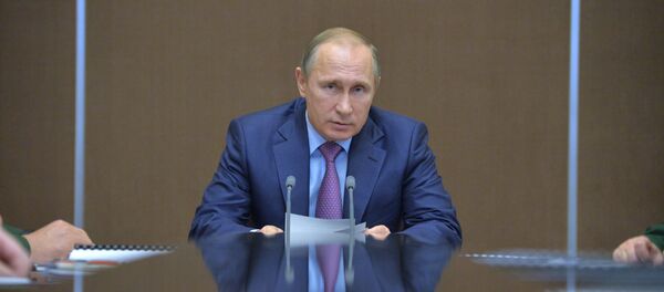 普京：有人在纵容恐怖分子并通过非法倒卖石油赚钱 - 俄罗斯卫星通讯社